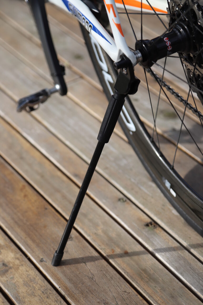 ロードバイクのスタンド カーボンフレームにも使用可能 屋外の撮影にオススメ サラピエの自転車さんぽ